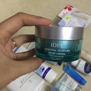 Kem dưỡng trắng da iope