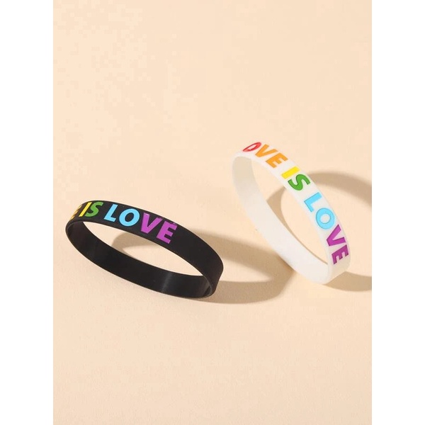 Vòng tay nhựa Love is love
