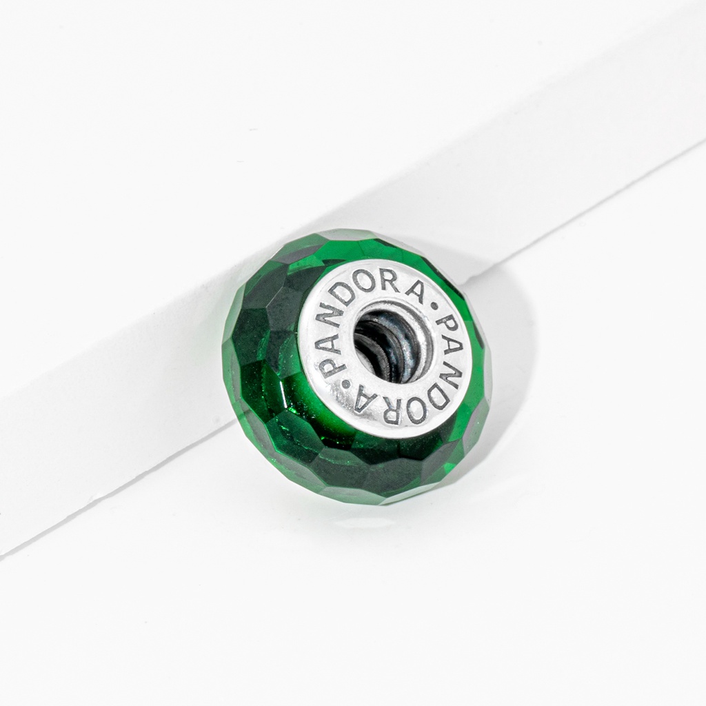 Hạt giống đeo tay thủy tinh xanh