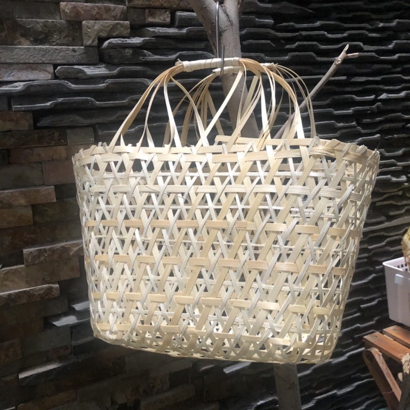 Giỏ tre đựng quà mộc mạc và ấn tượng giá sỉ | BigBuy360 - bigbuy360.vn