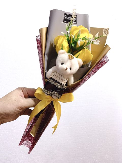 Hoa Hồng Sáp 3 Bông Kèm Gấu