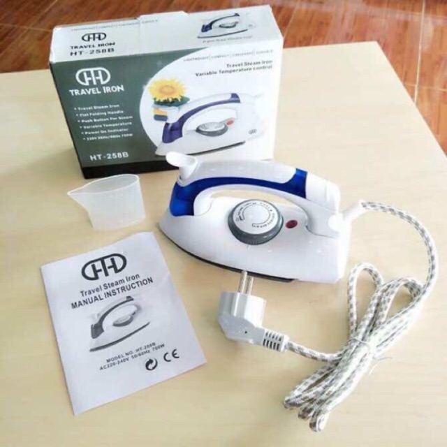 Bàn ủi hơi nước mini