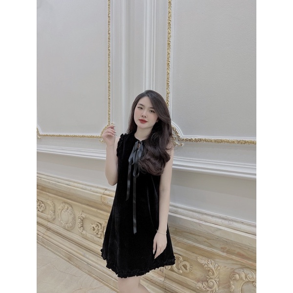 Váy Nhung sát lách