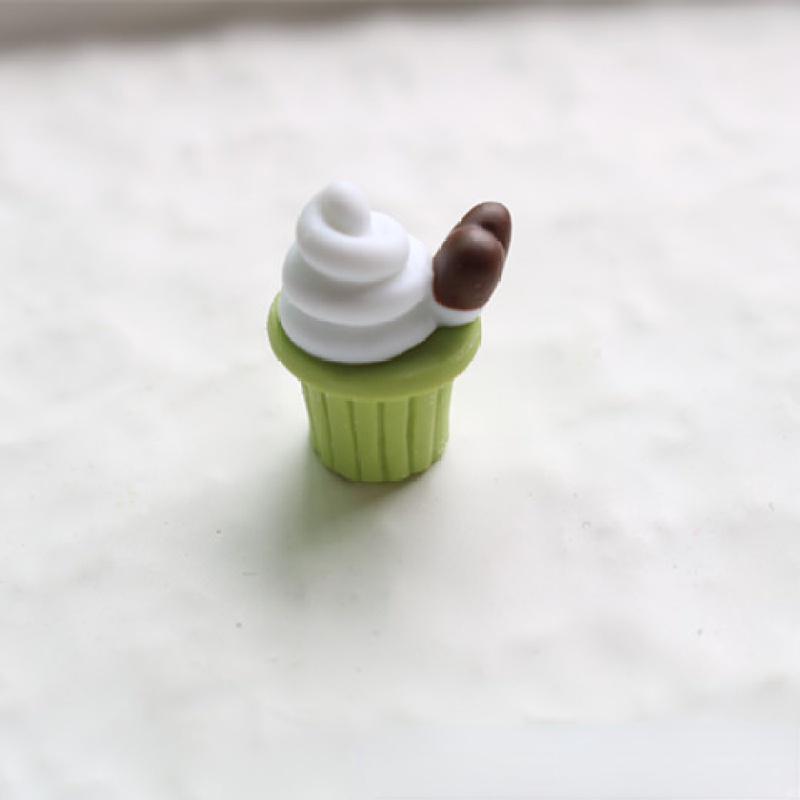 Set 10 Phụ Kiện Trang Trí Điện Thoại Hình Bánh Cupcake 3D Bằng Nhựa Resin