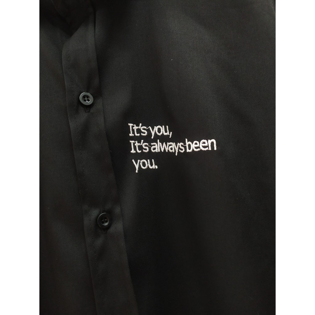 Áo sơ mi nam form rộng thêu chữ cho cả nam và nữ | BigBuy360 - bigbuy360.vn