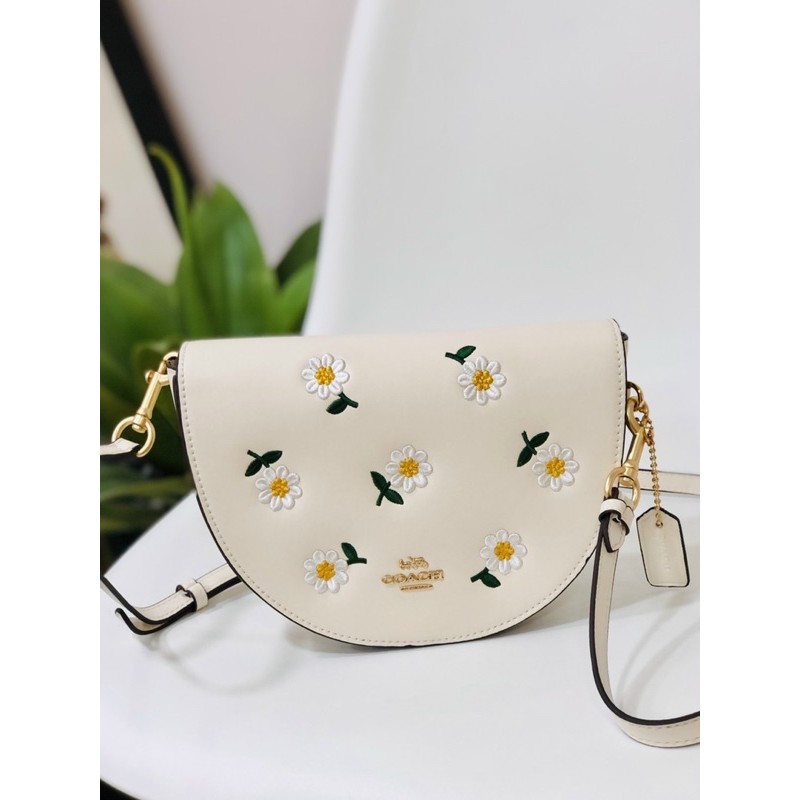 SALE❗️TÚI COACH BÁN NGUYỆT HOA CÚC MỚI C2863