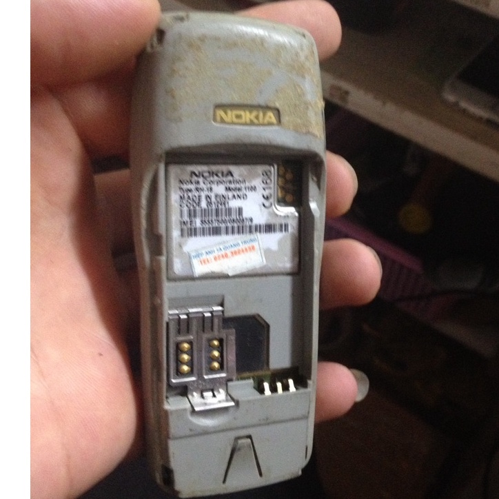 Xác NOKIA 1100 k mặt trc,k pin,k nắp, lên lỗi màn,bán xác ae làm gì làm