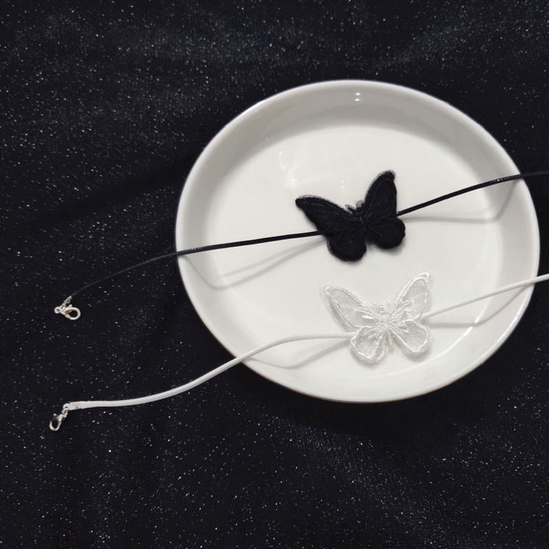 Vòng Cổ choker Ren Mặt Hình Bướm Đen Quyến Rũ