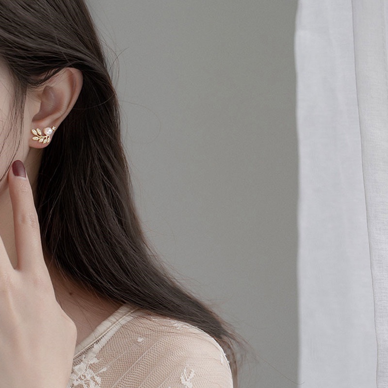 Bông Tai Hình Chiếc Lá Đính Ngọc Trai Giả Phong Cách Hàn Quốc Thời Trang Cho Nữ