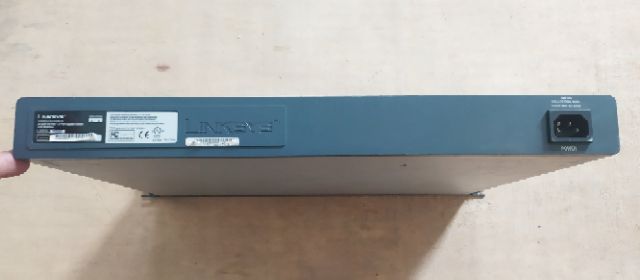 Bộ chia mạng LINKSYS SRW224 24 PORT 10/100+2 PORT GIGABIT