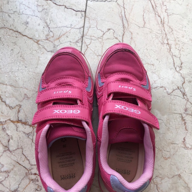 Giày Gẽo Size 35
