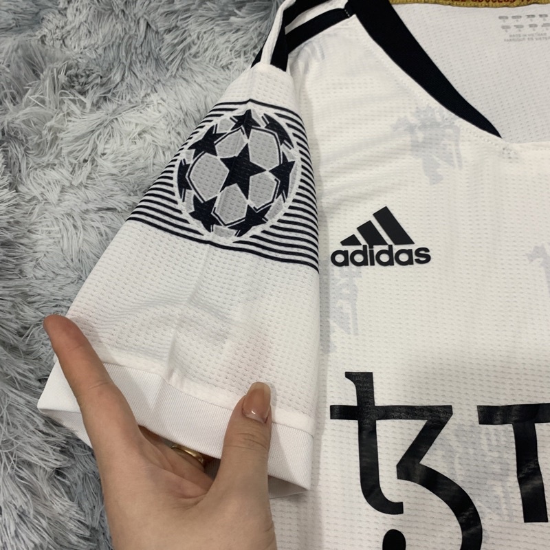 Quần áo bóng đá CLB Bayern Munich màu đen/tím mẫu mới nhất 23/24