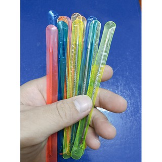 Cây Nặn Mụn Rẻ Vỉ 12 Cây