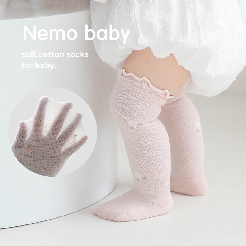 Tất bắp đùi lưới thêu hoa Nemo baby  xinh xăn, dành cho bé gái đeo kết hợp cùng bộ body cực yêu