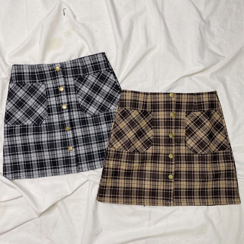 Chân váy khuy kẻ | BigBuy360 - bigbuy360.vn