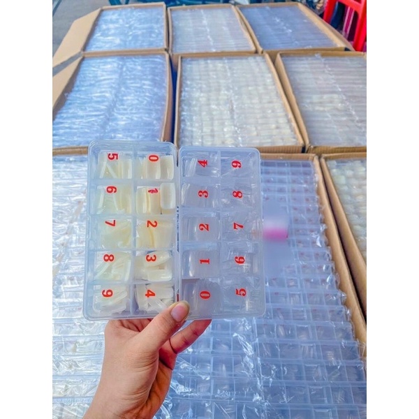 Móng úp chân hộp