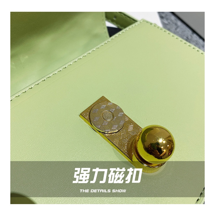 Túi đeo chéo JASMIN NOIR họa tiết kẻ sọc có khóa chần bông dành cho nữ