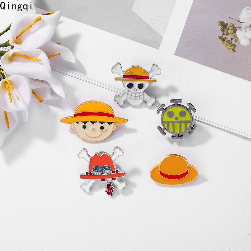 Ghim cài áo Miss Zoe phong cách phim hoạt hình One Piece