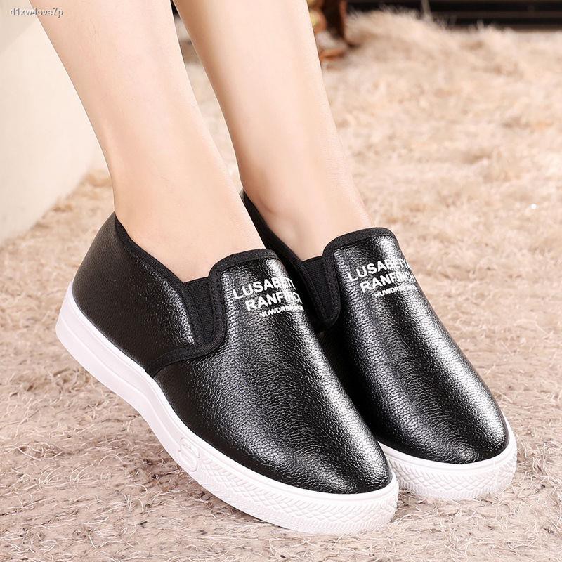 Phụ nữ mùa đông PU không thấm nước giày bông cũ vải Bắc Kinh cộng với nhung ấm thể thao dày chống trượt mẹ