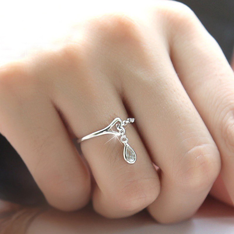 Nhẫn Mạ Bạc Đính Đá Hình Giọt Nước
