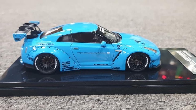 Mô Hình Nissan GTR R35 LB-Works Liberty Walk 1:43 ONE MODEL