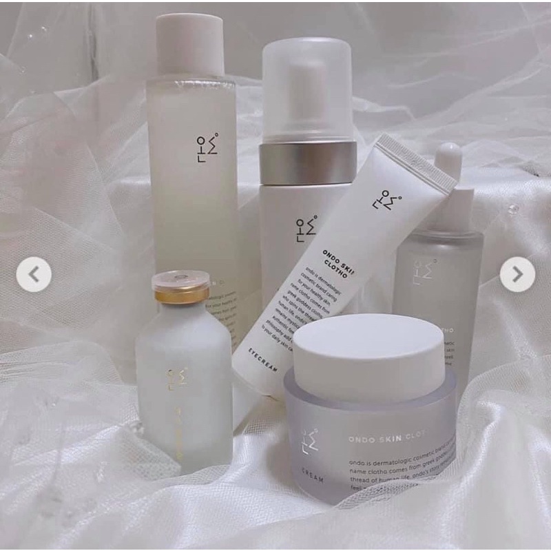 Nước hoa hồng siêu căng bóng Ondo Skin Clotho Toner