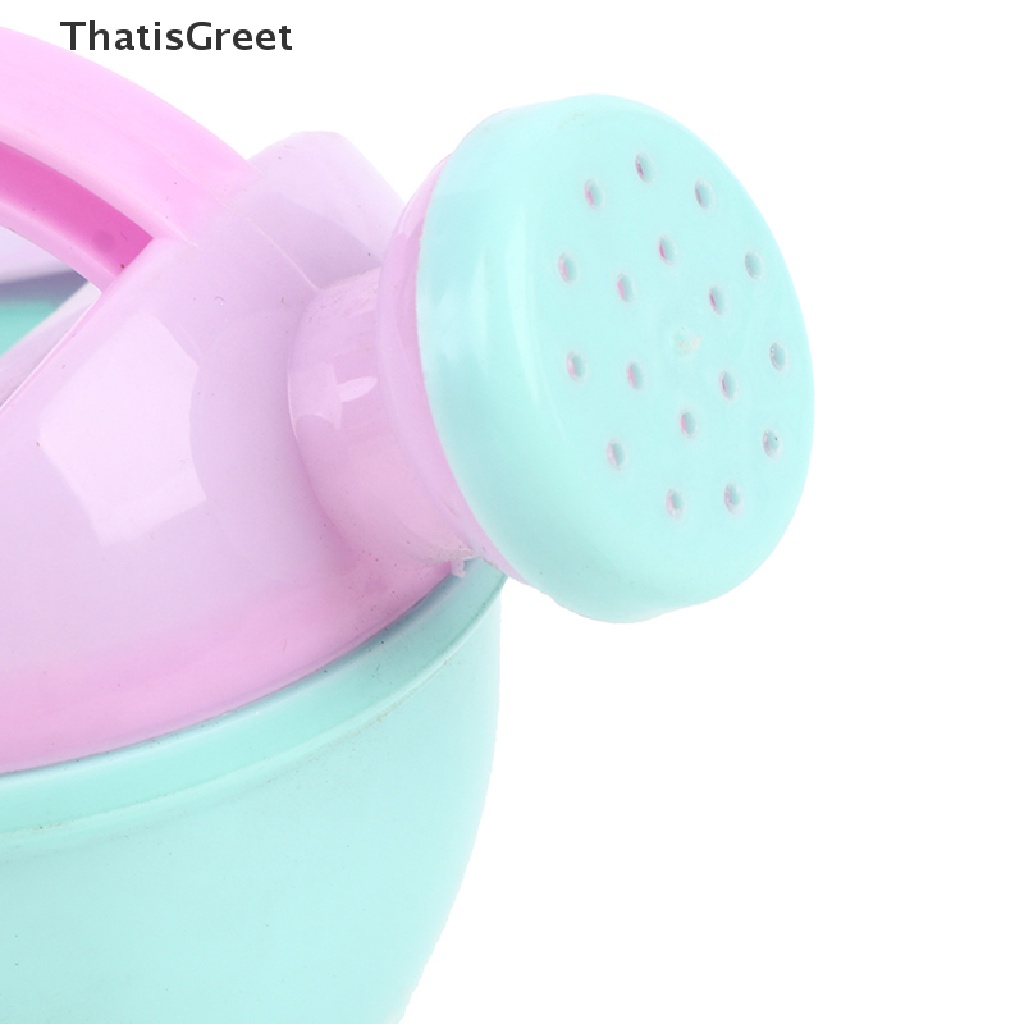 Bình Tưới Cây Bằng Nhựa Thiết Kế Màu Sắc Tươi Sáng
