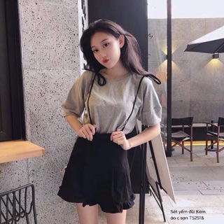 Sét yếm đùi bèo gấu kèm áo -T