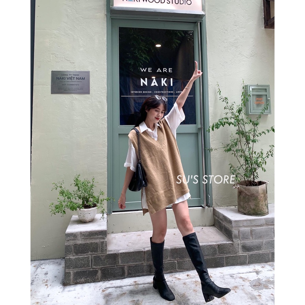 Áo gile len trơn cổ tim xẻ tà A2100 SUSTORE