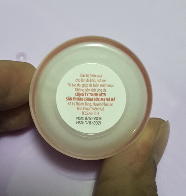 [CHÍNH HÃNG] Kem nẻ Vaseline Family 15g - Dùng được cho em bé