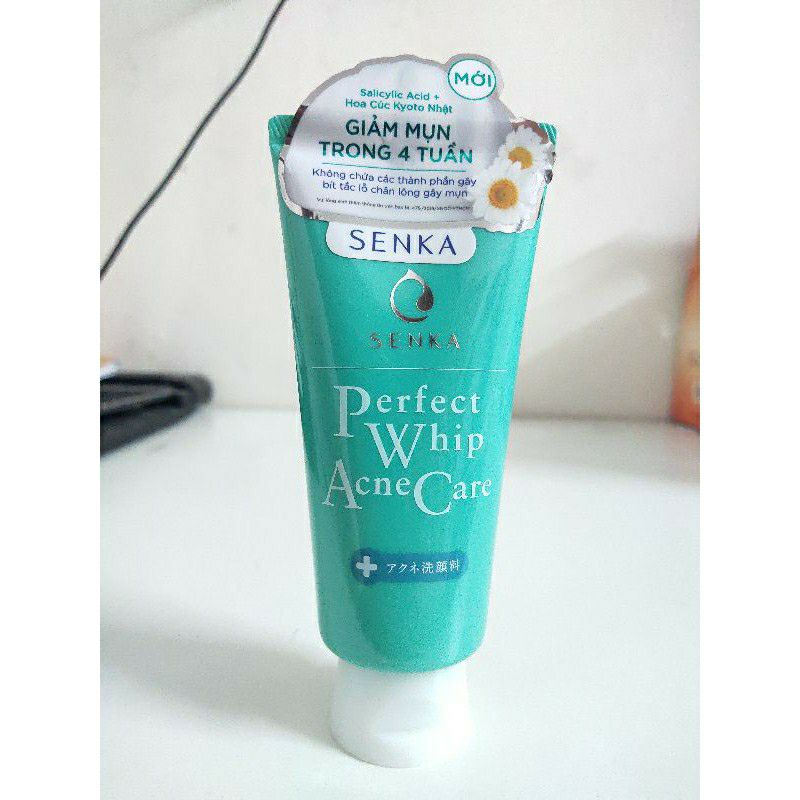 Sữa rửa mặt dành cho da mụn Senka perfect whip acne care 100g