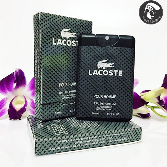 Nước hoa Polo Black của thương hiệu Ralph Lauren được ra mắt vào năm 2005, mang đến một mùi hương gỗ thơm mát dành cho c