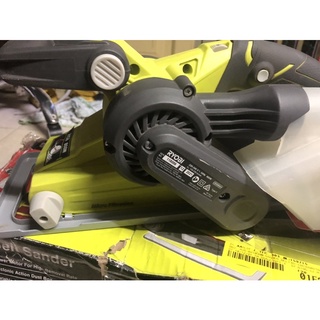 Chà nhám Tăng ( băng) Ryobi Ebs800v có điều tốc