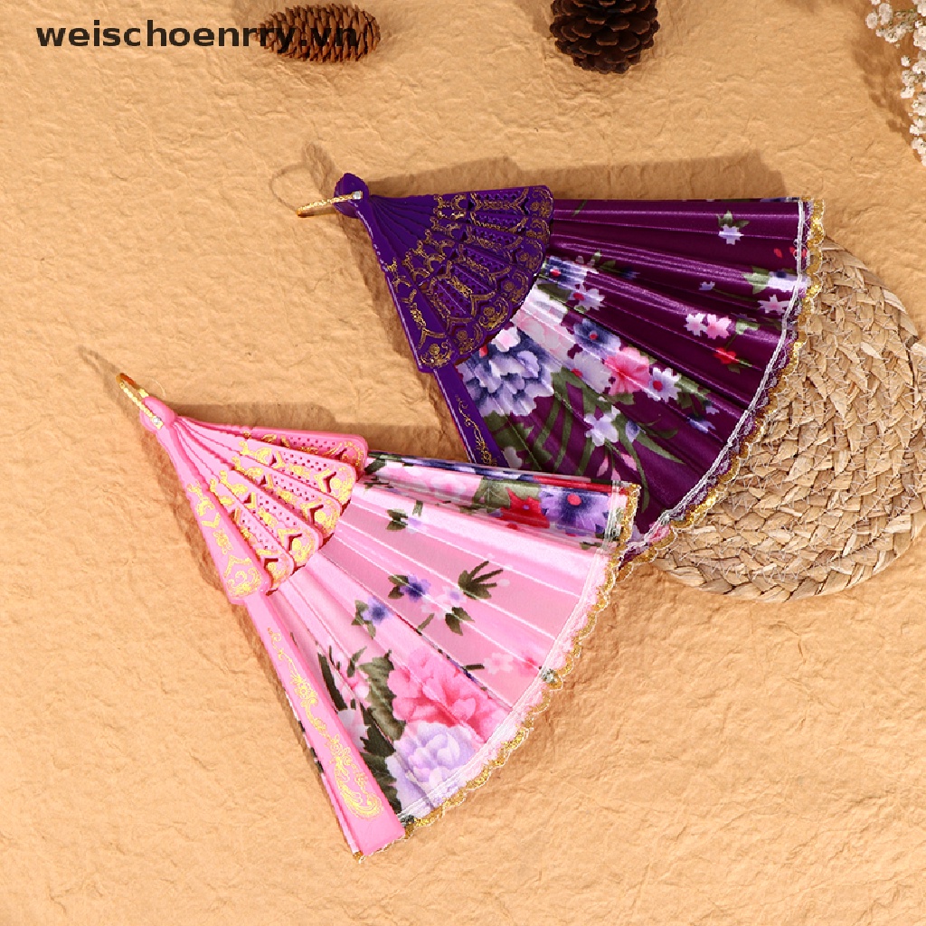 Quạt Xếp Cầm Tay Bằng Lụa Phối Ren Phong Cách Trung Hoa