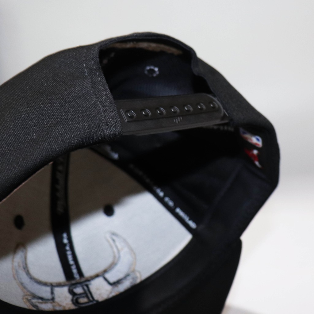 Nón NHS Snapback Bulls Chữ B Gold Huyền Thoại 2022 BULL006