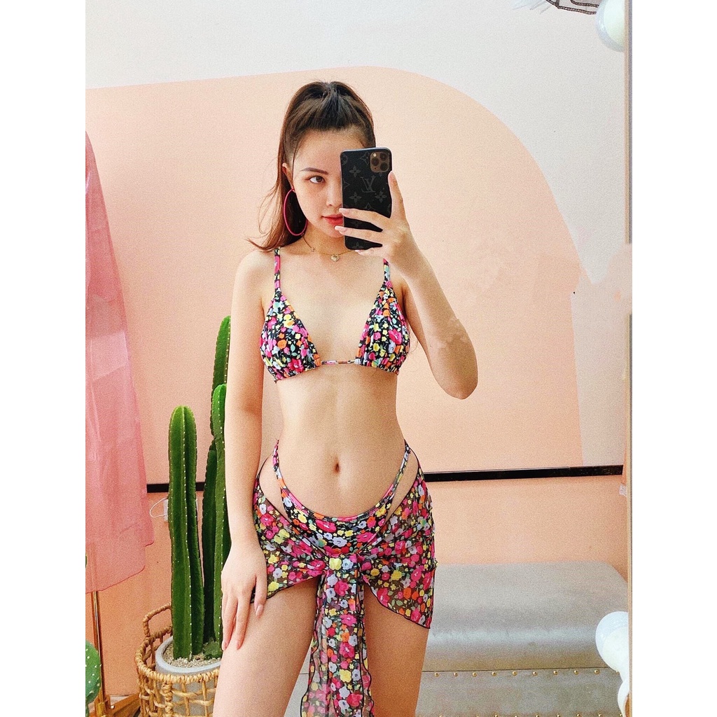 Set bikini 2 mảnh hoa nhí Mai Phương Bùi kèm khăn choàng xinh xắn R19