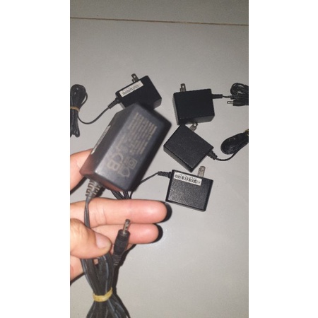 Nguồn Adapter 5vdc-2A chui tròn 3.5mm