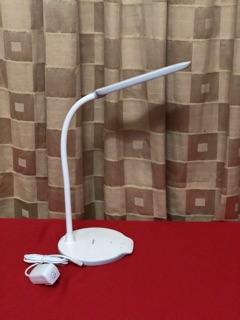 ĐÈN BÀN LED MPE TL3