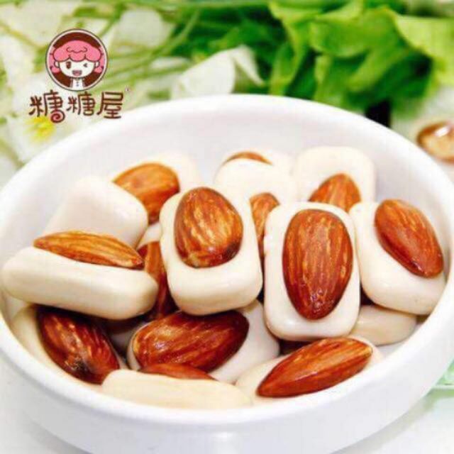 Kẹo sữa có hạt hạnh nhân Hàn Quốc - 238gr | Ăn vặt ngon rẻ TaNo