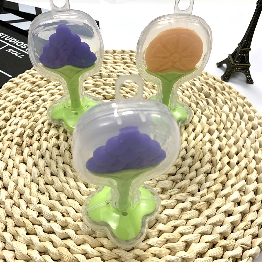 Gặm nướu cho bé, ngậm nướu hình hoa quả chất liệu Silicon có hộp