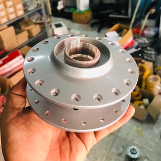 Đùm đĩa trước sirius ex10 jupiter sơn bạc zin