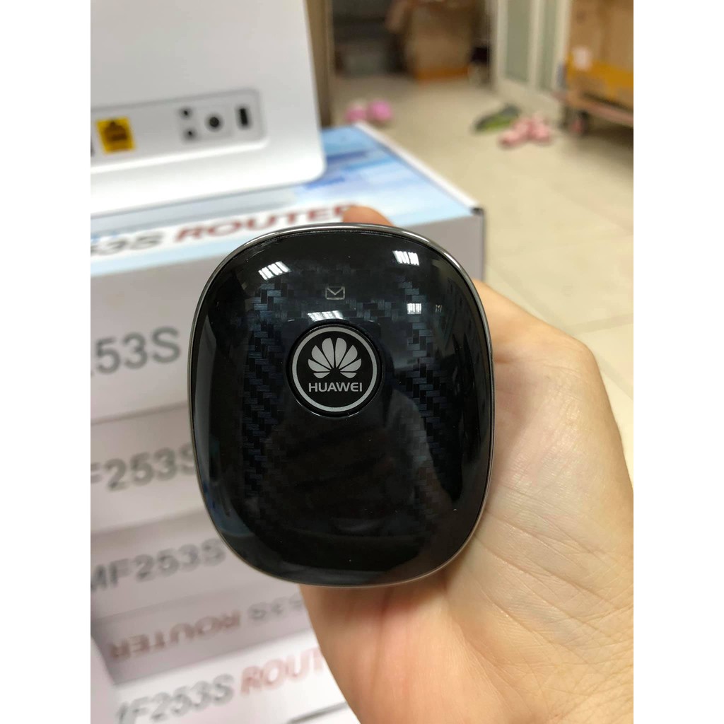 Bộ Phát Wifi 4G Dành Cho Ôtô Huawei E8377 (150Mb/s) - Đen