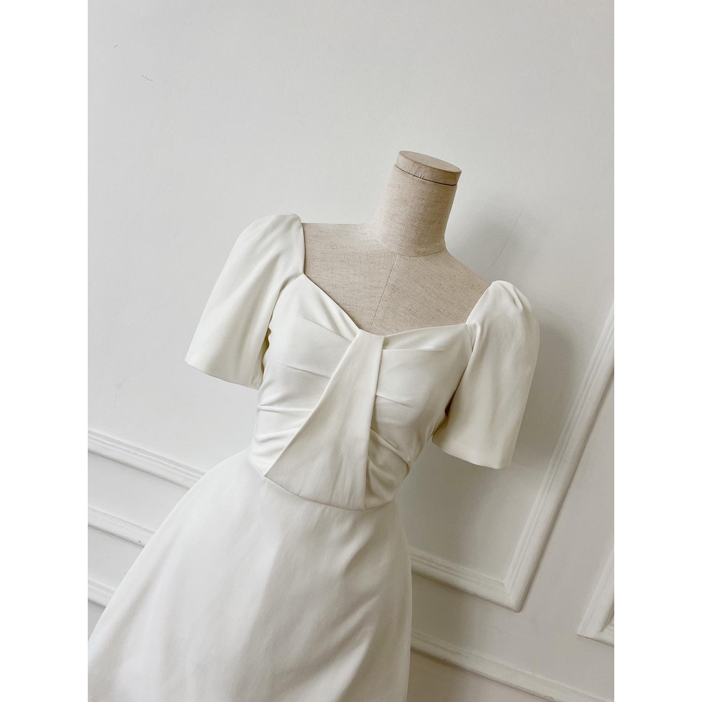 [HÀNG THIẾT KẾ CAO CẤP] Đầm Xòe Xếp Li Ngực Tay Ngắn Công Sở / Đi Tiệc Thanh Lịch Form Ngắn Màu Trắng / Đen