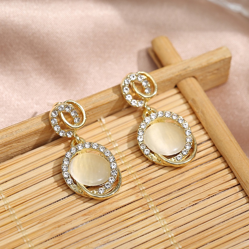 Khuyên Tai Đính Đá Mắt Mèo Tròn Đôi Thiết Kế Đơn Giản Sang Trọng