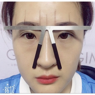 Thước Đo Chân Mày Chữ T trong phun xăm