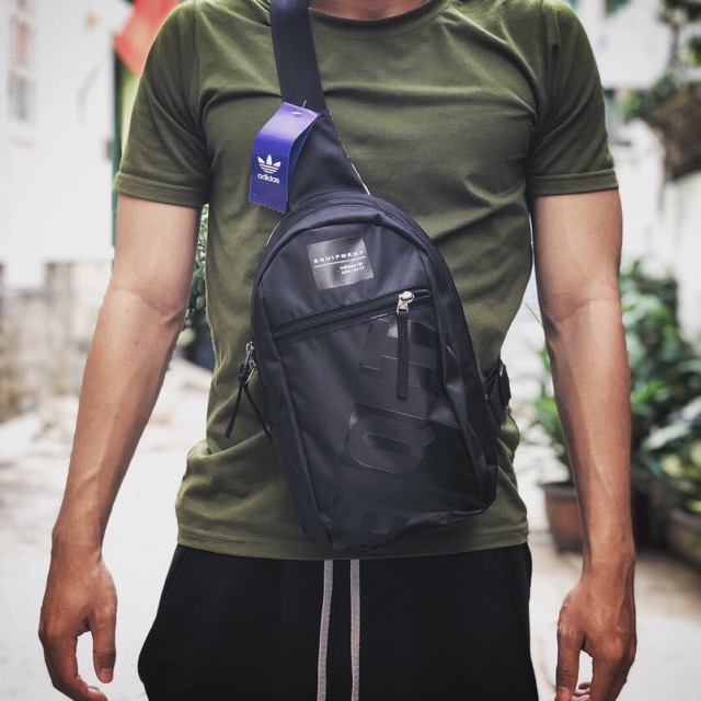 Túi đeo chéo Adidas Eqt