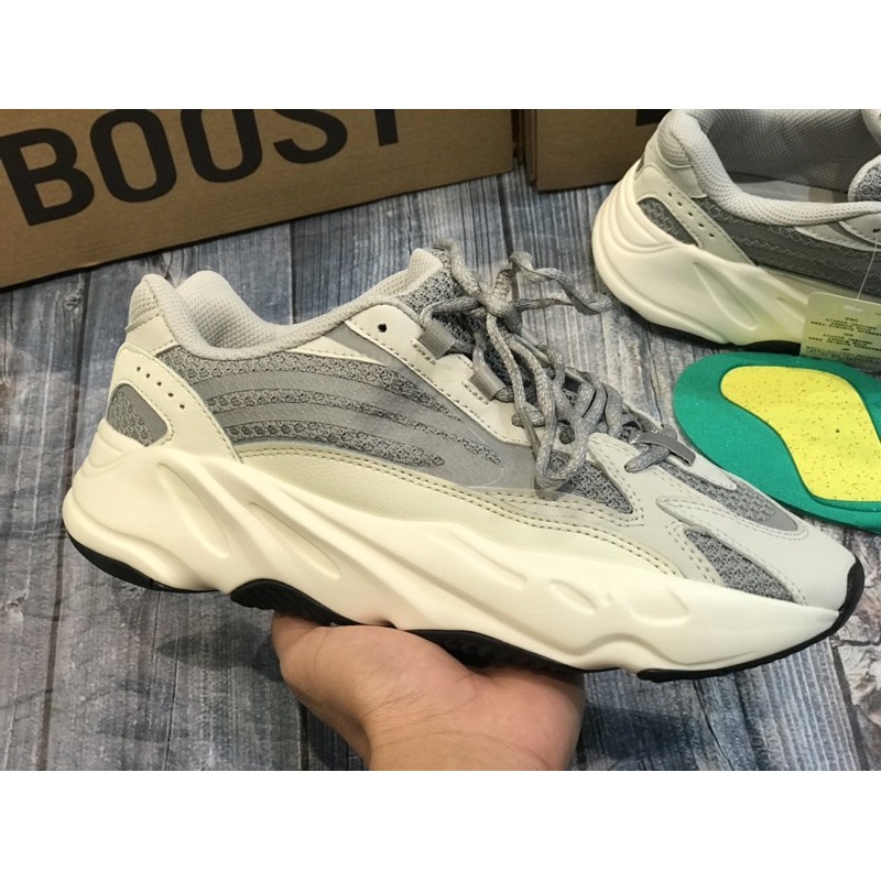 (⚡️Tặng ful bok + Tất +quà ⚡️Zep một một⚡️) Giày thể thao nam,nữ Yz 700 phản quang,đế bot mềm nhẹ êm chân chống trơn G11 | BigBuy360 - bigbuy360.vn