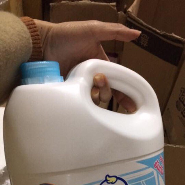 Nước giặt D - nee