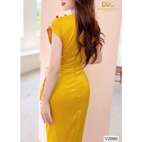 V2995 váy body vạt xếp chéo màu vàng
