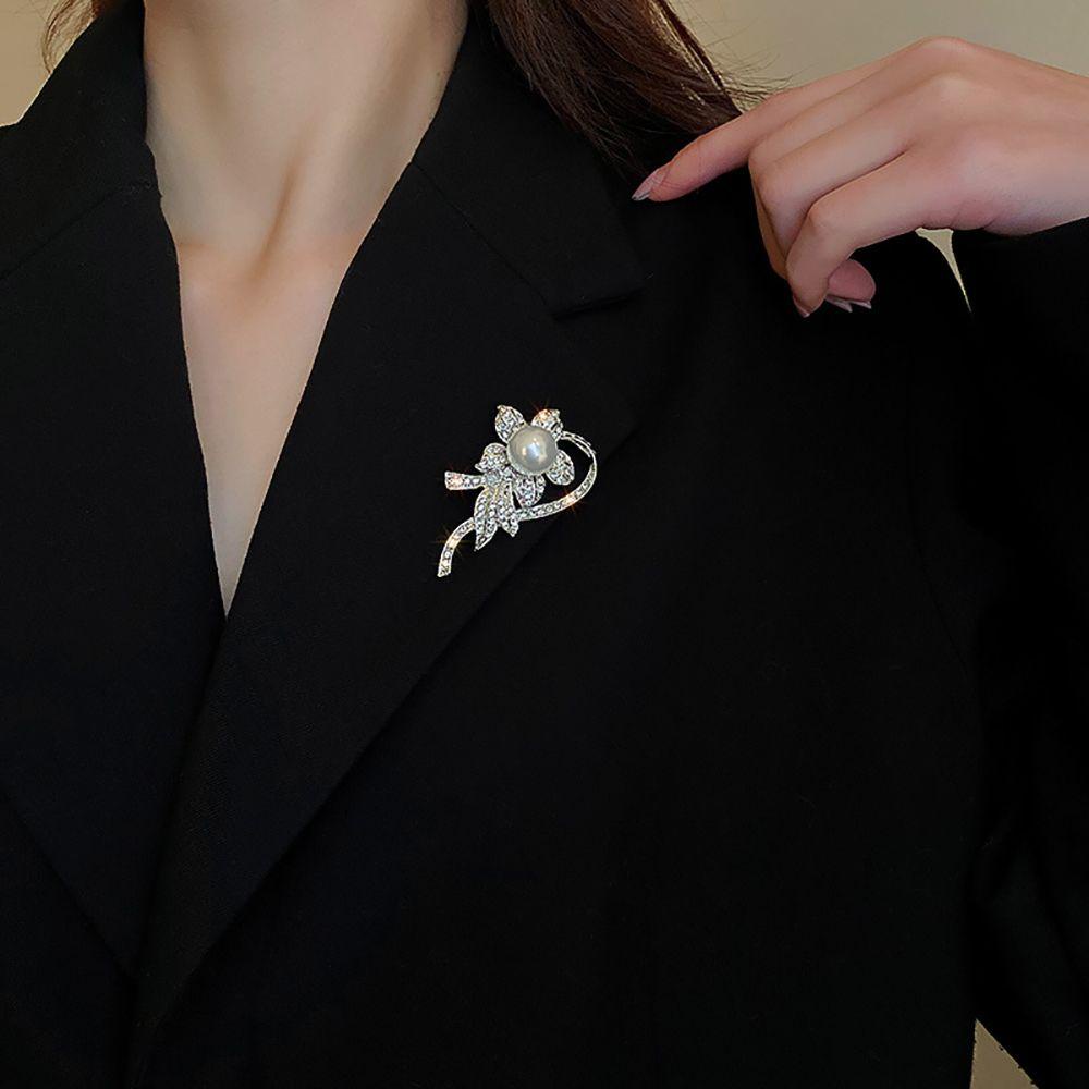 Huy Hiệu Cài Áo Hình Hoa Hồng Bằng Hợp Kim Độc Đáo